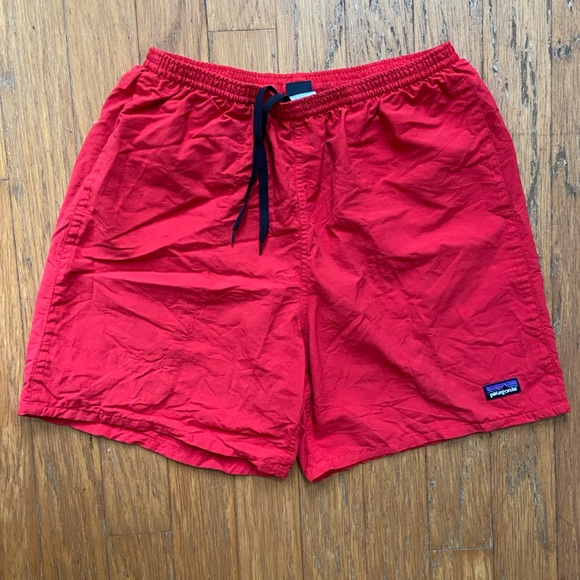 PATAGONIA MENS RED BOARD SHORTS SWIM TRUNKS GOOD CONDITION SIZE MEDIUM - Picture 6 of 6